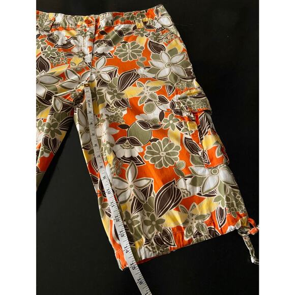 STYLE & CO. Multicolored Floral Cargo Crop Pants sz 6P - Picture 10 of 12